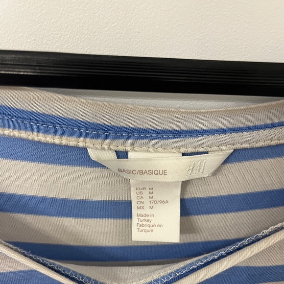 H&M Loose T-shirt Dress - Picture 2 of 2